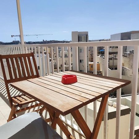Modern Apartment In Gzira Exteriör bild