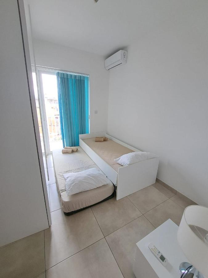 Modern Apartment In Gzira Exteriör bild